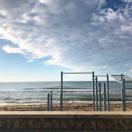 Lovely Seaside Apartment In Front Of Calafell Beach And Cunit Beach Segur de Calafell Kültér fotó