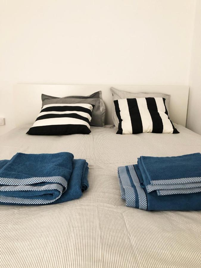 Lovely Seaside Apartment In Front Of Calafell Beach And Cunit Beach Segur de Calafell Kültér fotó