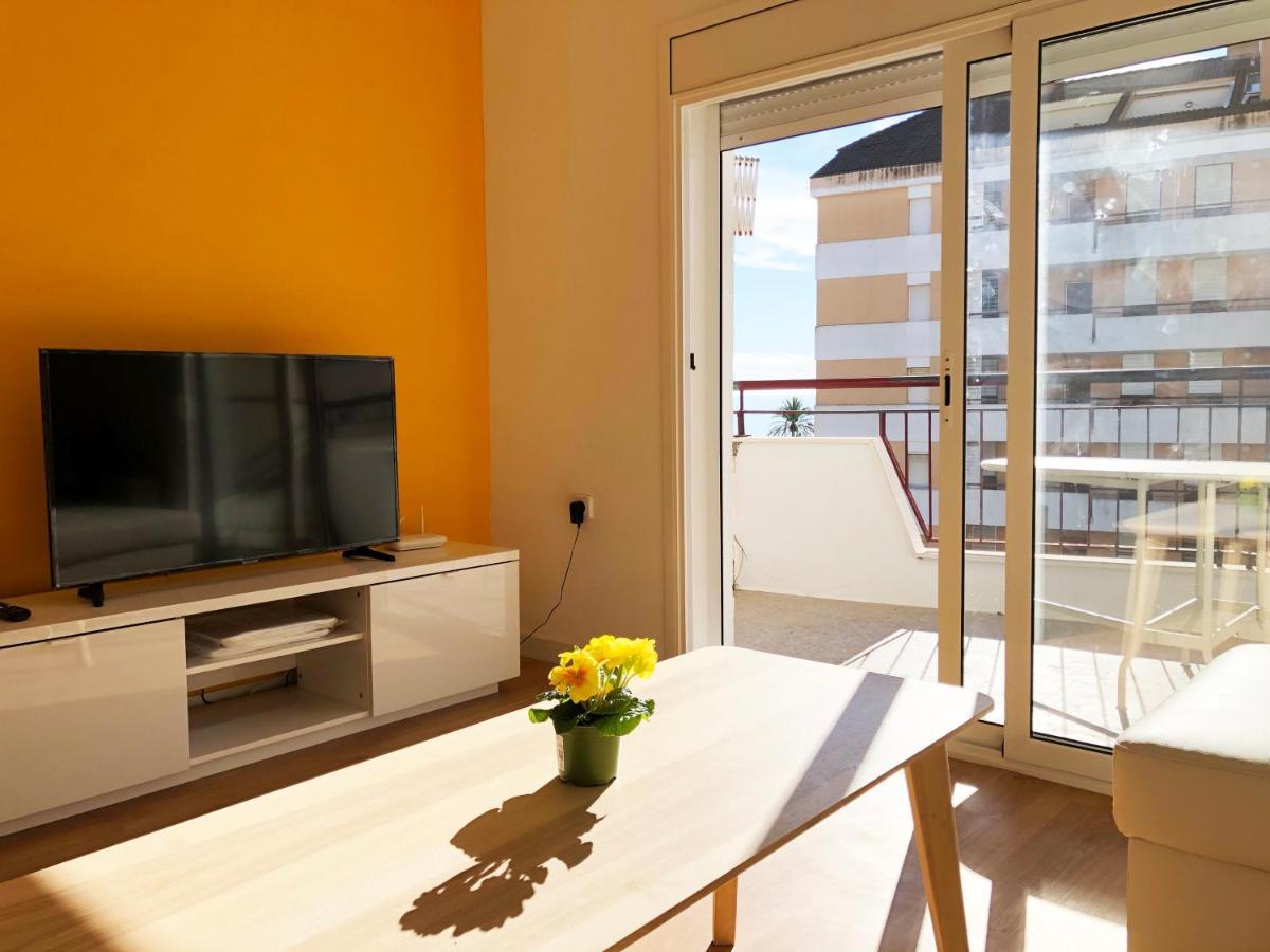 Lovely Seaside Apartment In Front Of Calafell Beach And Cunit Beach Segur de Calafell Kültér fotó