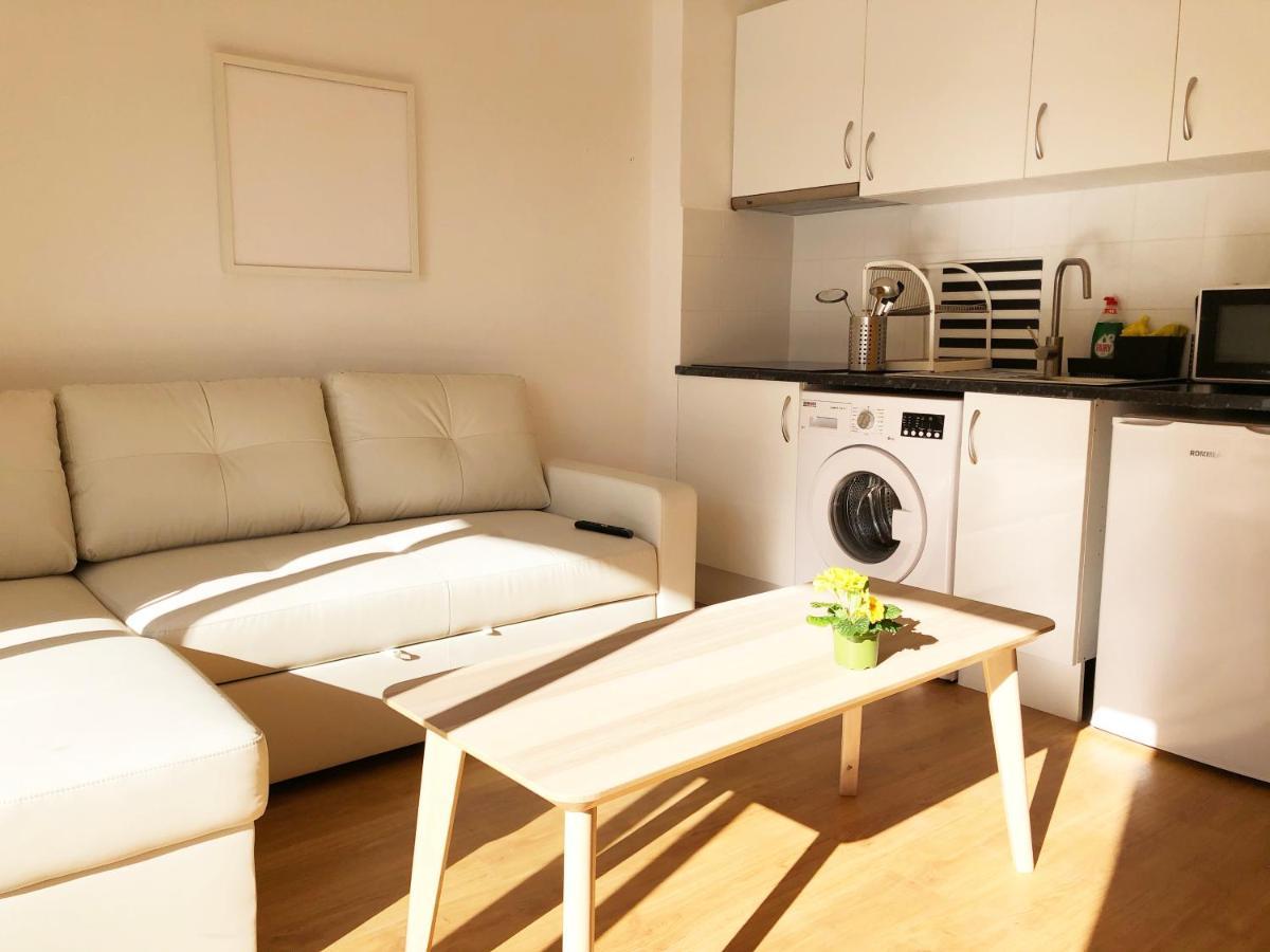 Lovely Seaside Apartment In Front Of Calafell Beach And Cunit Beach Segur de Calafell Kültér fotó